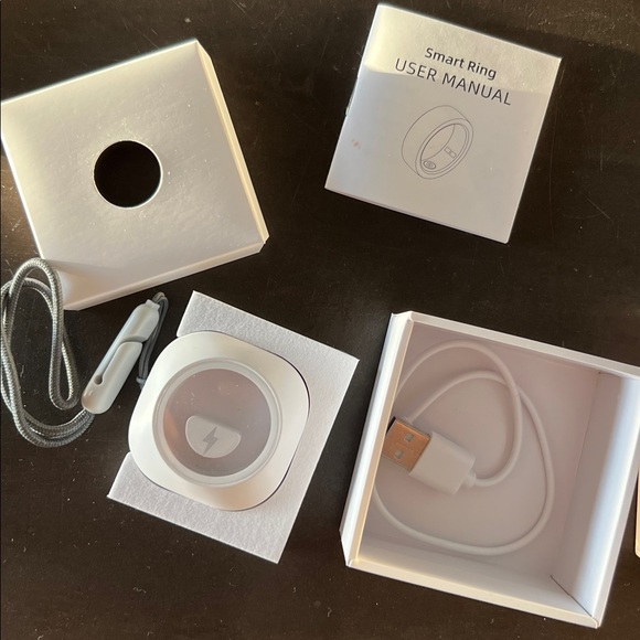Smart ring charging case & cord - Picture 5 of 5
